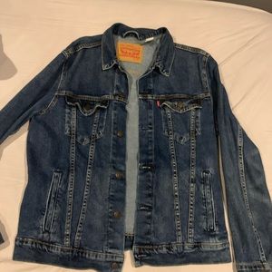 levi’s denim jacket